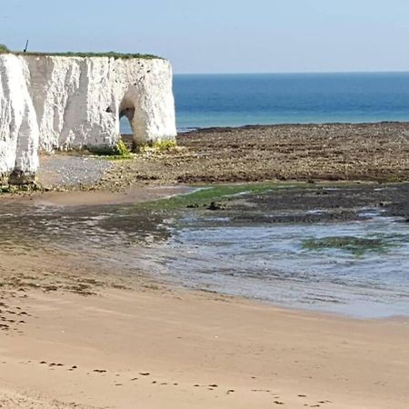 Apartamento Captain'S Quarters - Stunning Sea Views Margate Exterior foto